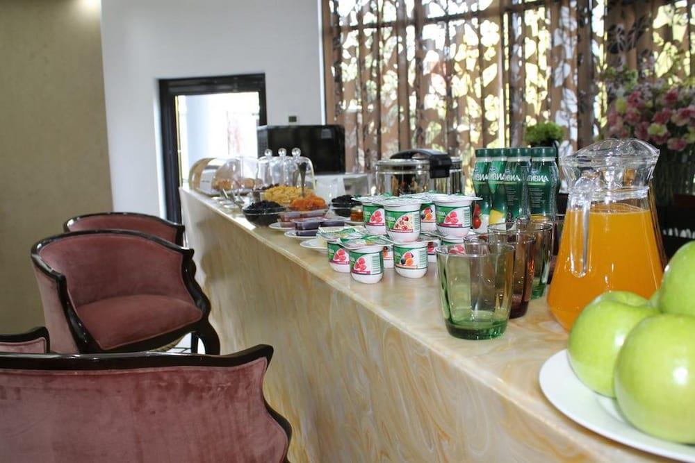 Donatello Boutique Hotel Αλμάτι Εξωτερικό φωτογραφία