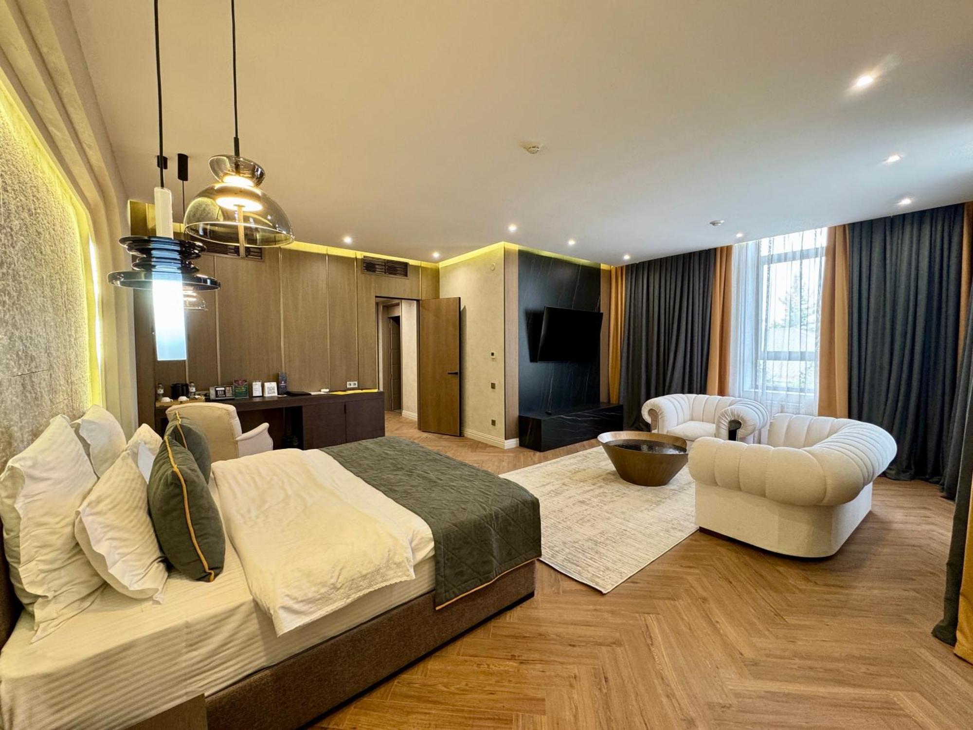 Donatello Boutique Hotel Αλμάτι Εξωτερικό φωτογραφία
