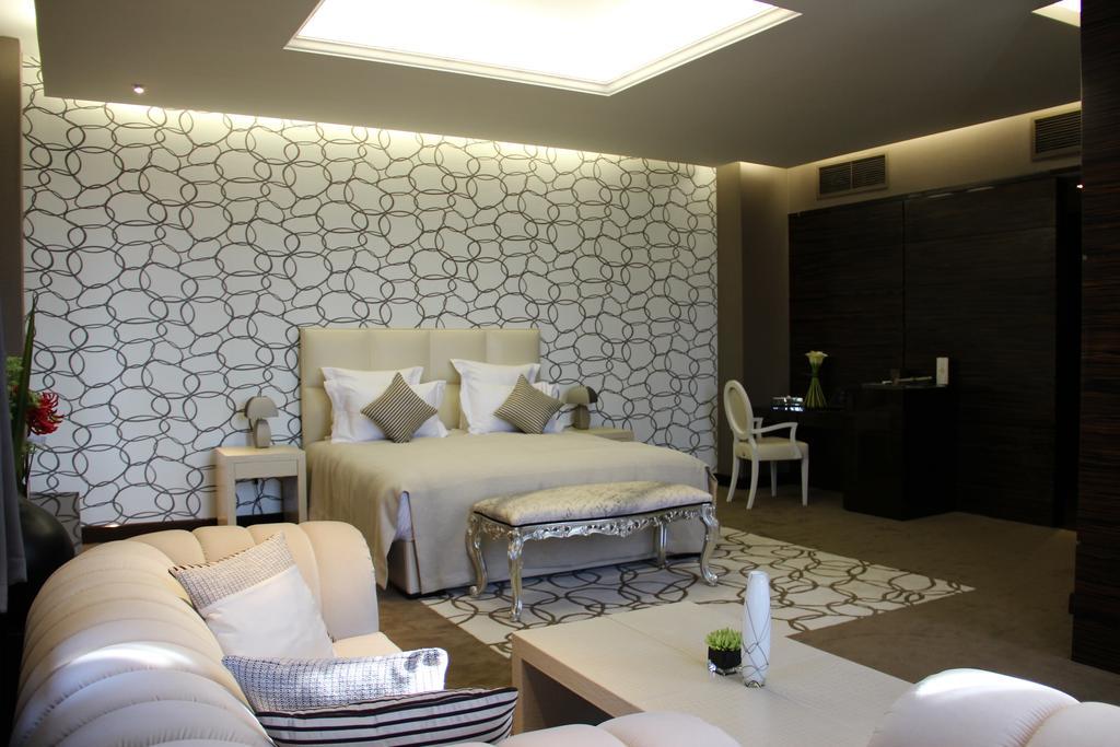 Donatello Boutique Hotel Αλμάτι Δωμάτιο φωτογραφία